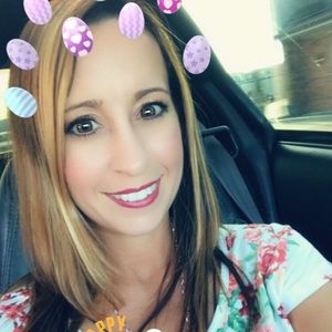 Meet your Posher, Monique